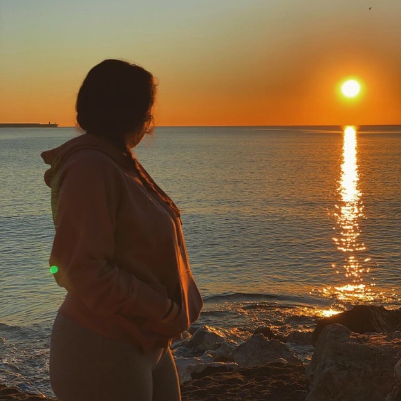 Meet your Posher, Kay - Picture 1 of 1